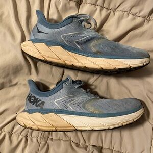 Women’s Hoka Arahi 5